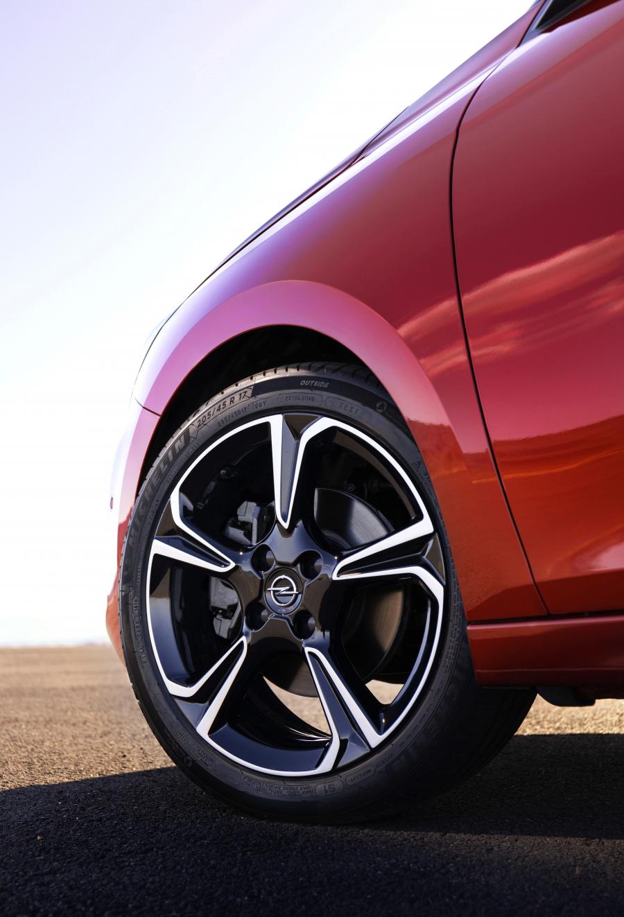 Колеса Opel Corsa GS Line (F) 2019 года  (фото 9 из 44)